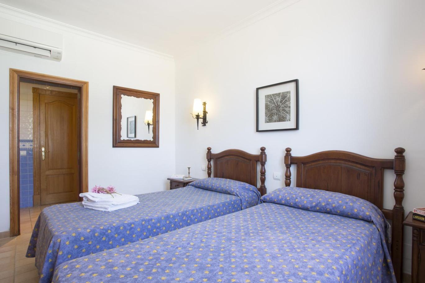 Villa With Private Mountain Ideal Runners Trailers Near Beach Approx 5 Min Walking Beach,Property Belong Puerto Pollensa Villas And Apartments Luaran gambar